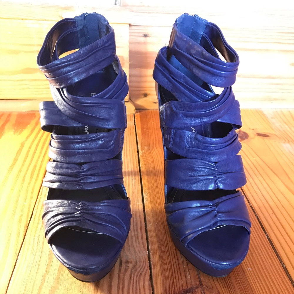 BCBGeneration Blue Fusion Plush Nappa Heel EUC 7.5 - Picture 4 of 16